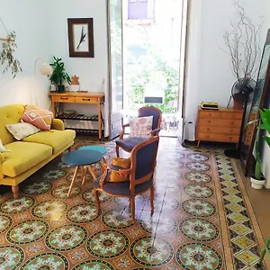 suite-con-salon-privado-en-la-rambla.catalonia-hotels.com/